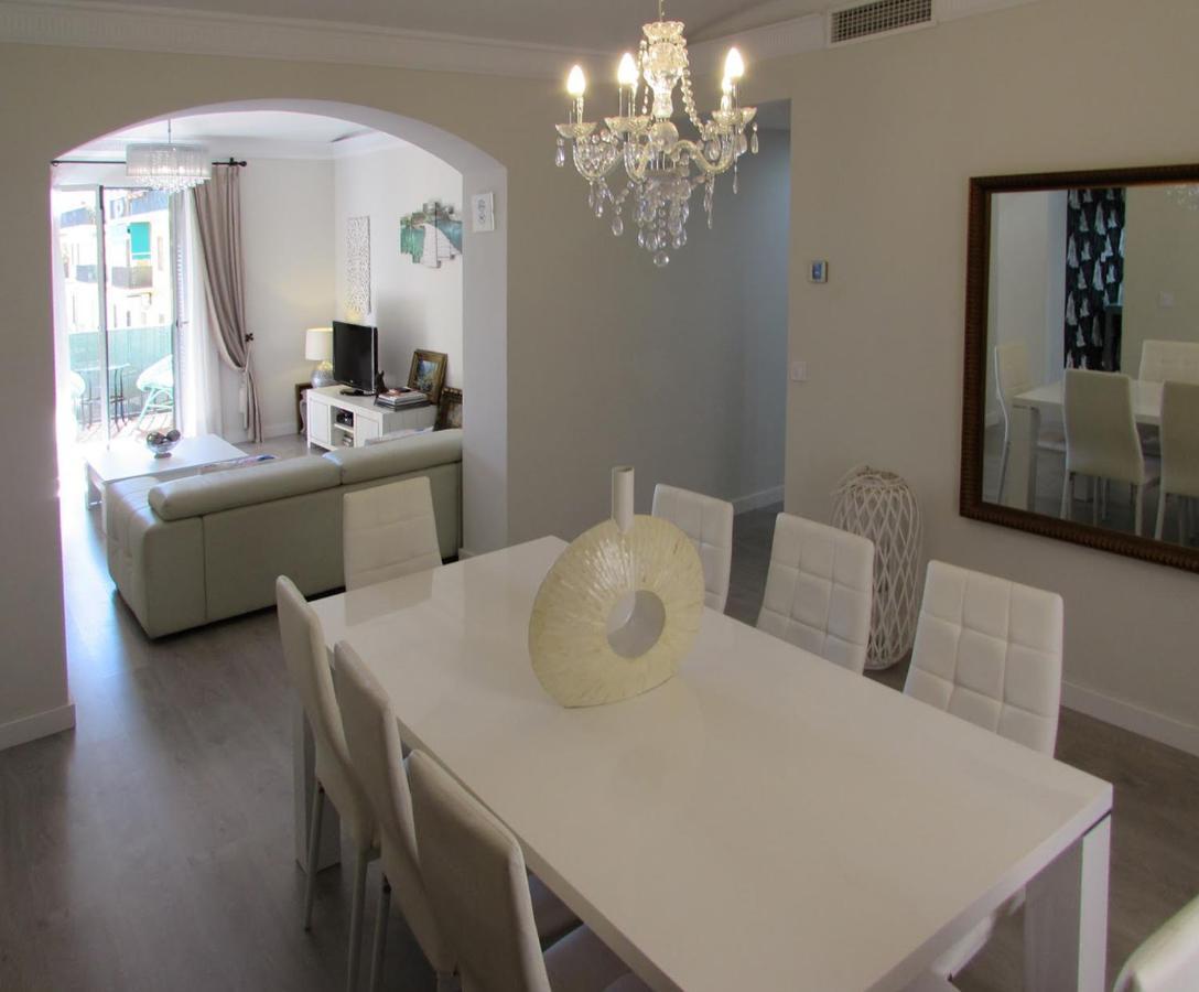 Apartamento A 50 Metros De La Playa Malagueta Con Vistas Al Mar Málaga Eksteriør bilde