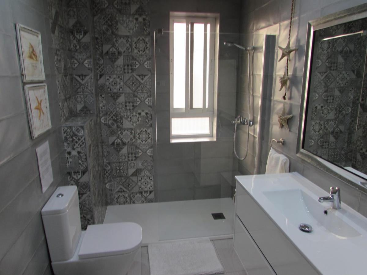 Apartamento A 50 Metros De La Playa Malagueta Con Vistas Al Mar Málaga Eksteriør bilde