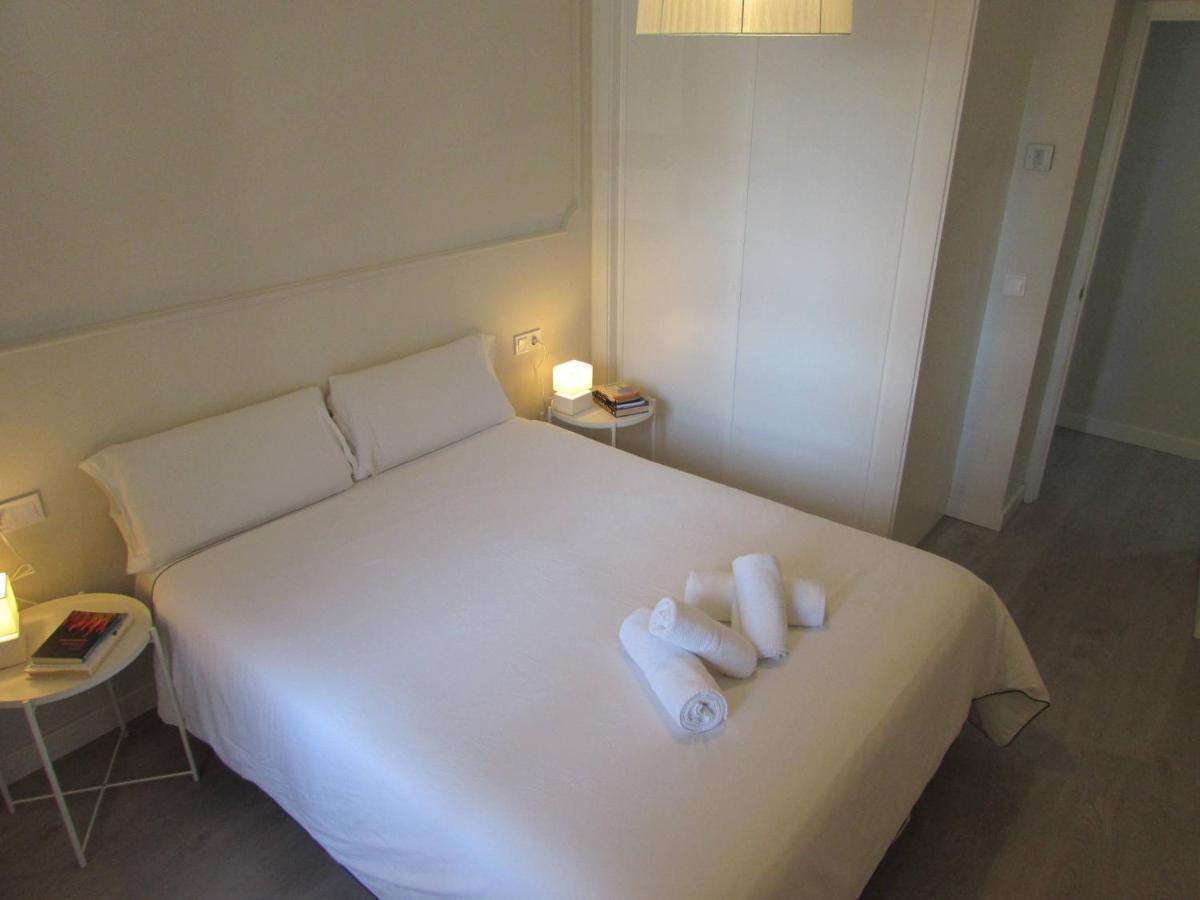 Apartamento A 50 Metros De La Playa Malagueta Con Vistas Al Mar Málaga Eksteriør bilde